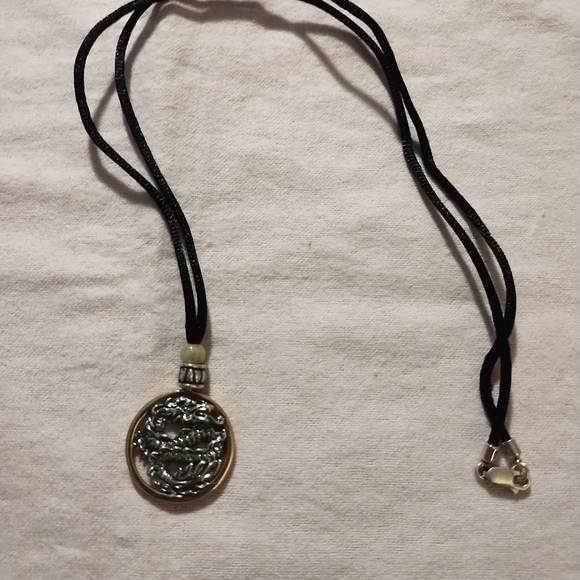 Elegant Gold and Silver Dragon Pendant Necklace Lenox 925 - Picture 4 of 4